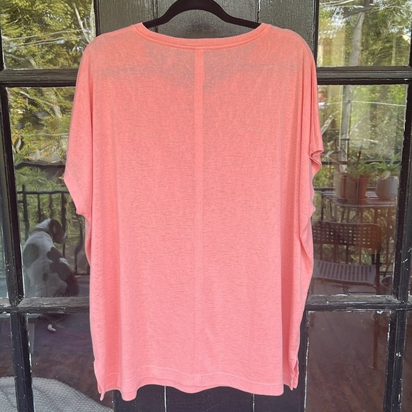 Athleta Women's Release Breezy Tee Shirt Short Sleeve Island Coral Size XL - Picture 7 of 7